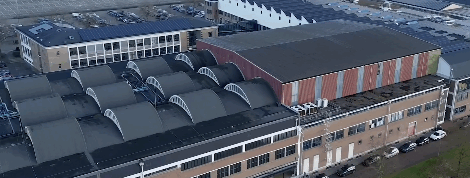 Groot. Groter. Gruyter.